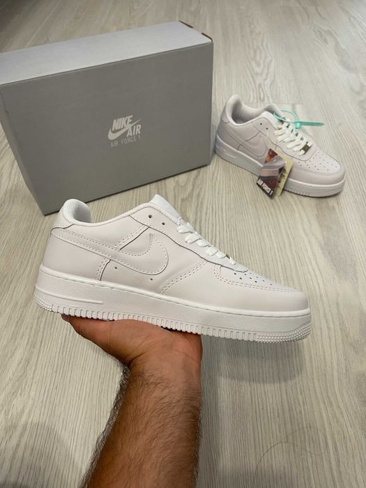 Adidasi Nike Air Force 1 Low '07 "White On White" sneakers NOI