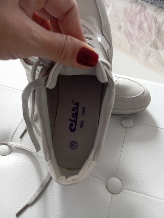 Нови обувки, естествена кожа номер 39