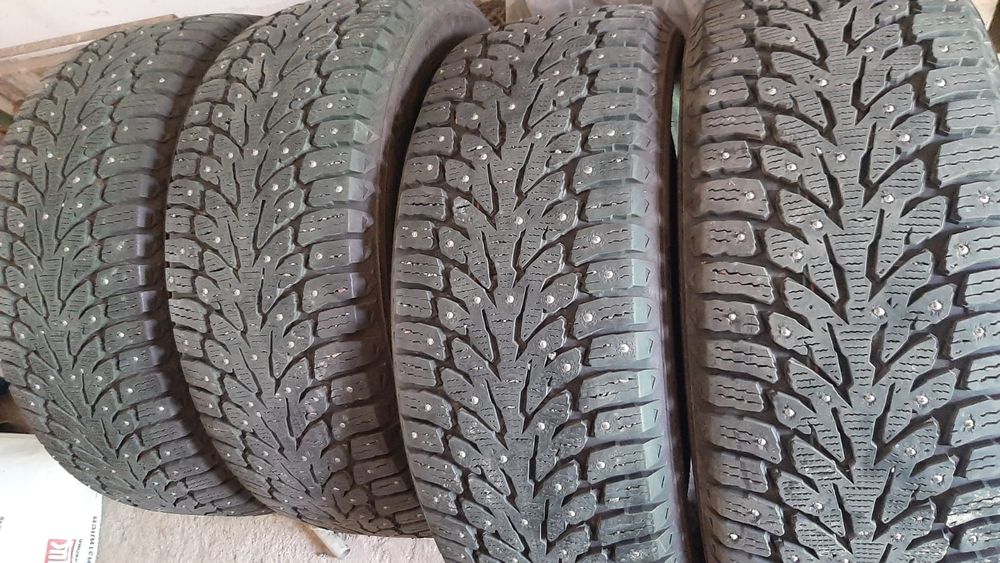 Продается шины зимние KUMHO