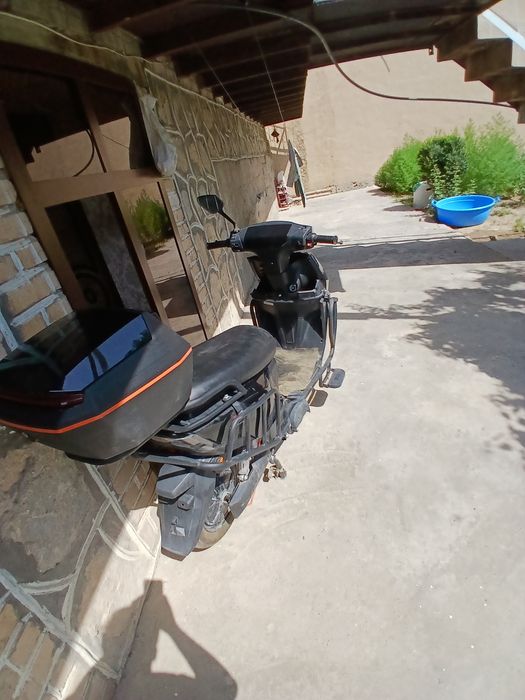 Skutr elektroniy hshshhshhs