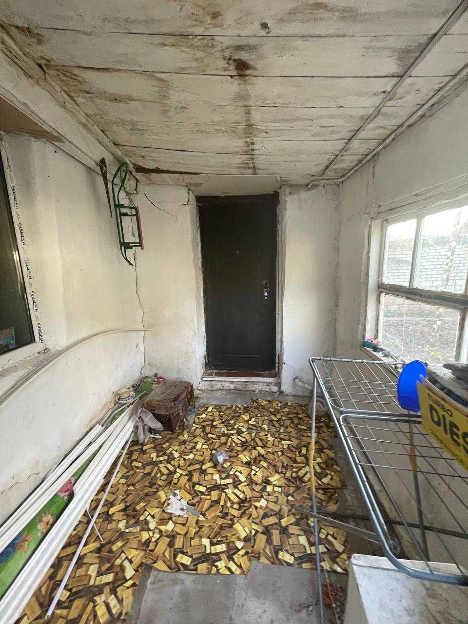 Продаётся частный дом, на 3 собственника с общим двором