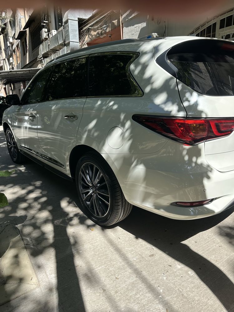 Инфинити Qx 60, 2019 йил,3,5мотор,фулл позиция 7 уриндикли,обмен бор