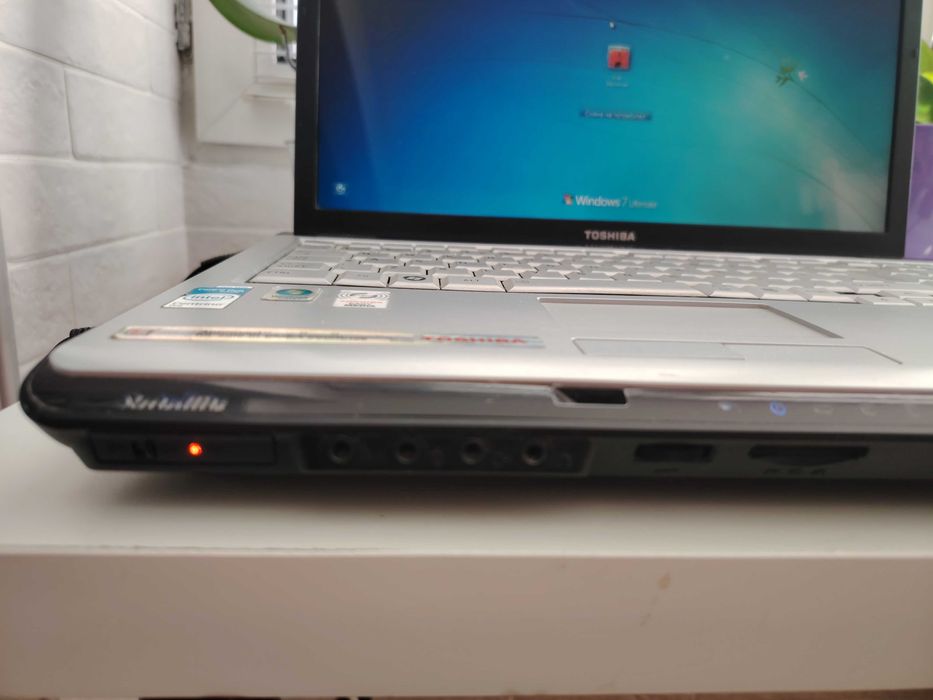 Лаптоп Toshiba Satellite P200-16V