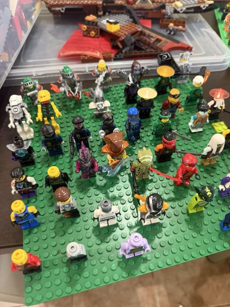 Лот различни сетове  Lego/Лего +над 90фигурки
