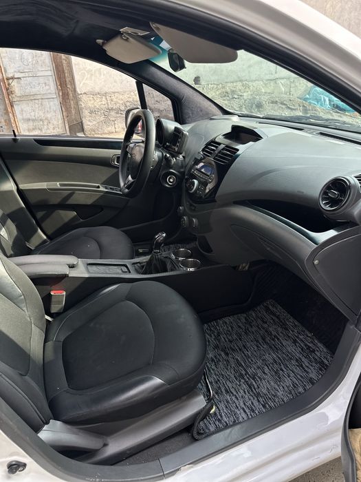 Spark arzon narxda sotiladi kraska radnoy