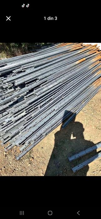 Stalpi spalieri metalici pentru vie