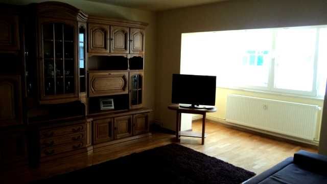 ETAJ 1- Inchiriere apartament 3 camere , CFR ,Targoviste