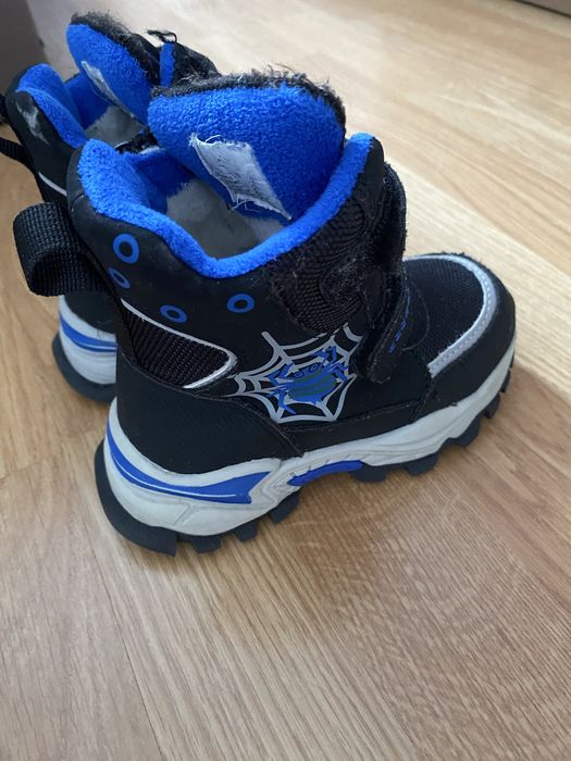 Детски зимни боти