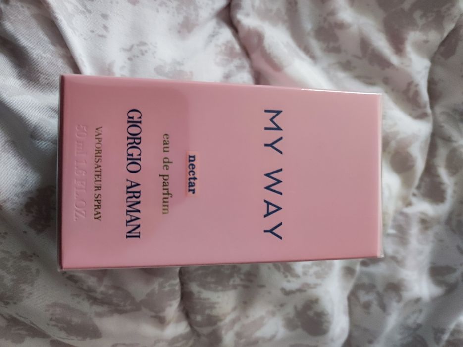 Шикарный аромат Giorgio Armani May Way
