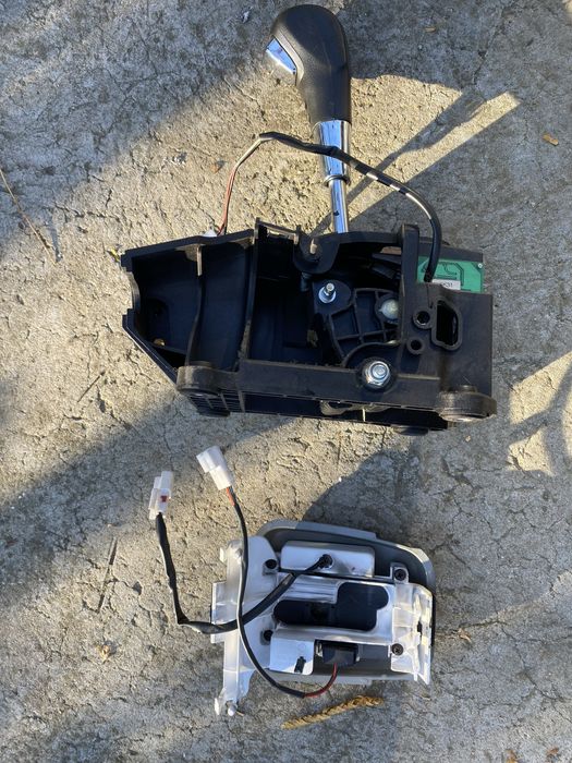 Лост за автоматик каптива 2.0дизел 2007г.