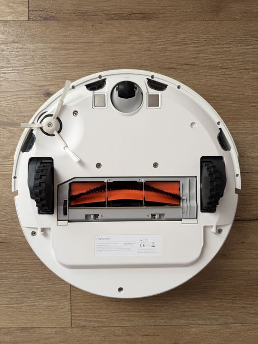 ТОП ЦЕНА! Прахосмукачка робот Roborock S5 - сухо и мокро почистване