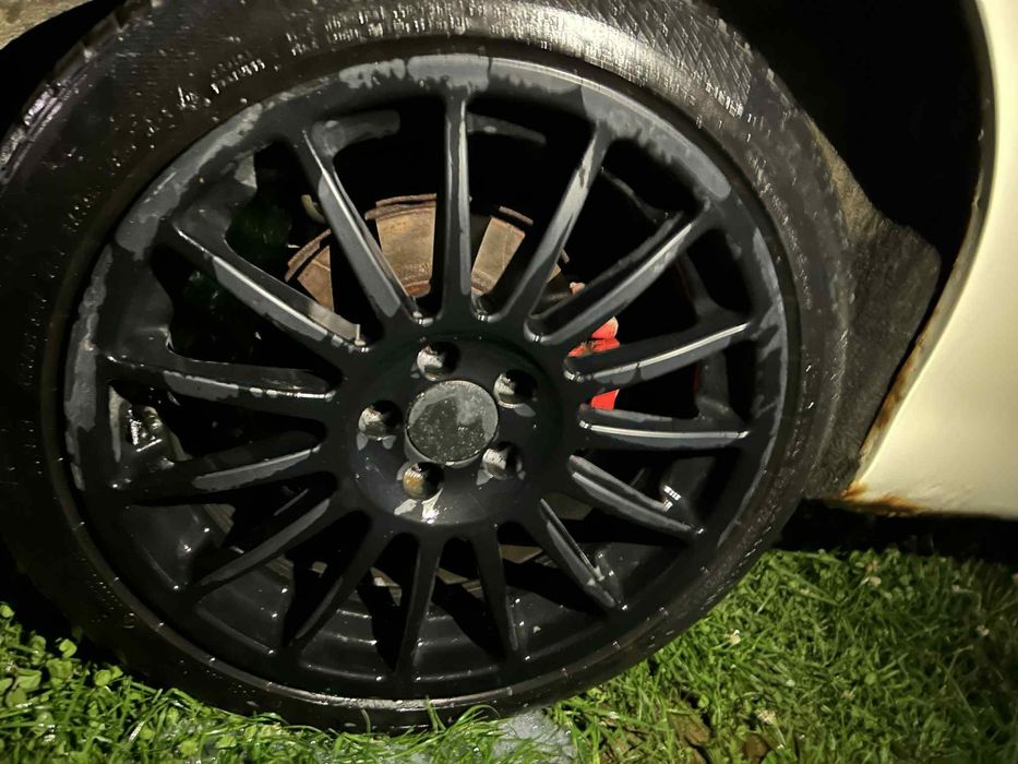 Vând Alfa Romeo 147 1.9D