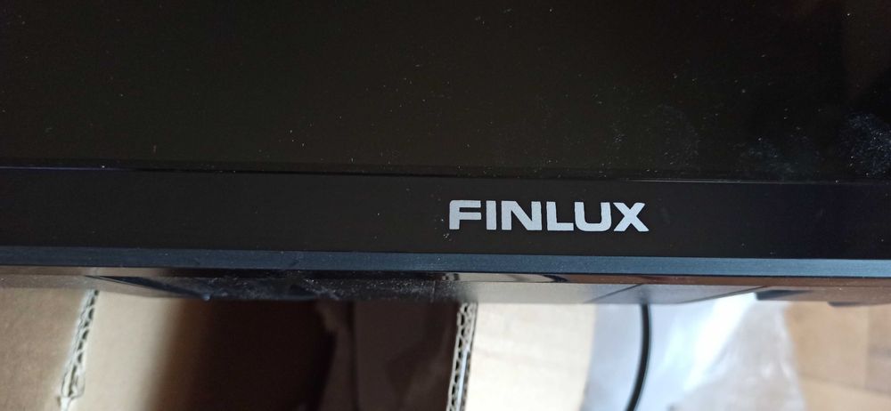 Vand televizor FINLUX stare f buna.