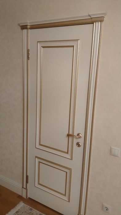Межкомнатные двери(полностью дерево) почти новые