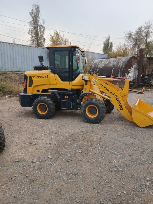 Продам мини фронтальный погрузчик