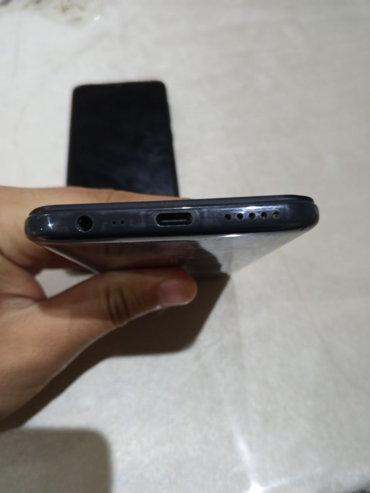 Redmi 8 Shu yozig'chiqib qogan