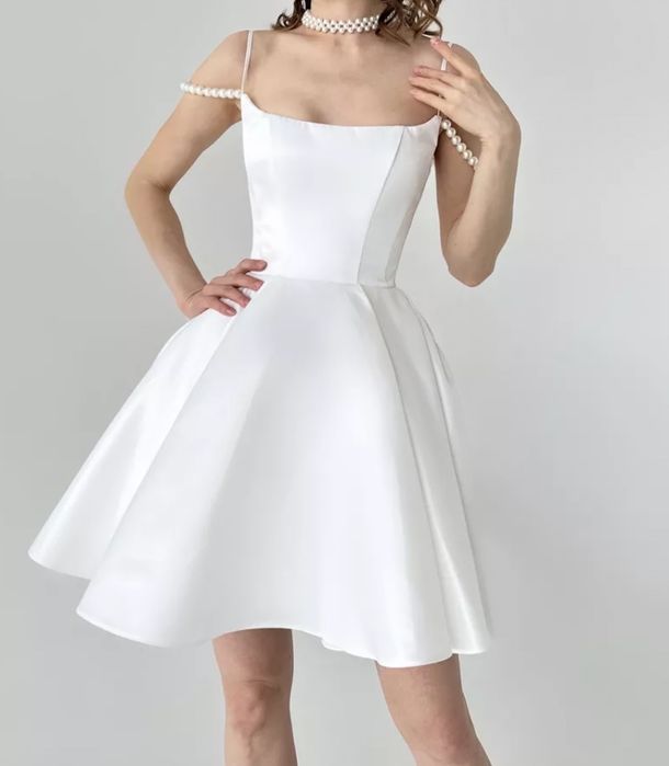 Продам праздничное платье