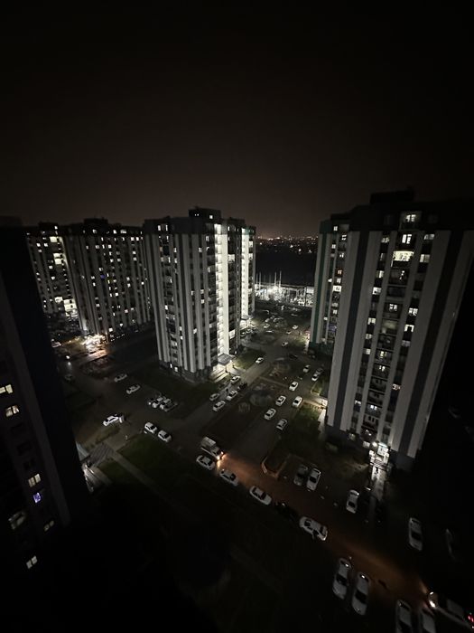 Yashnabod Rayoni Olmos Maxallasi 3/16/16 sotiladi