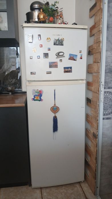 SHIVAKI. Холодильник.