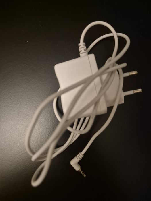 Подарява се старо зарядно