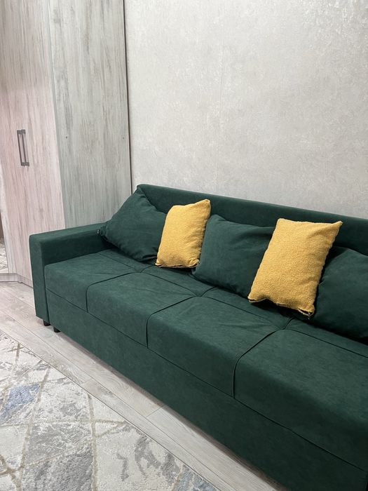 Продам пости новый диван