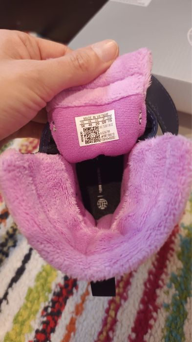 Cizme Adidas marimea 20 pentru bebelusi