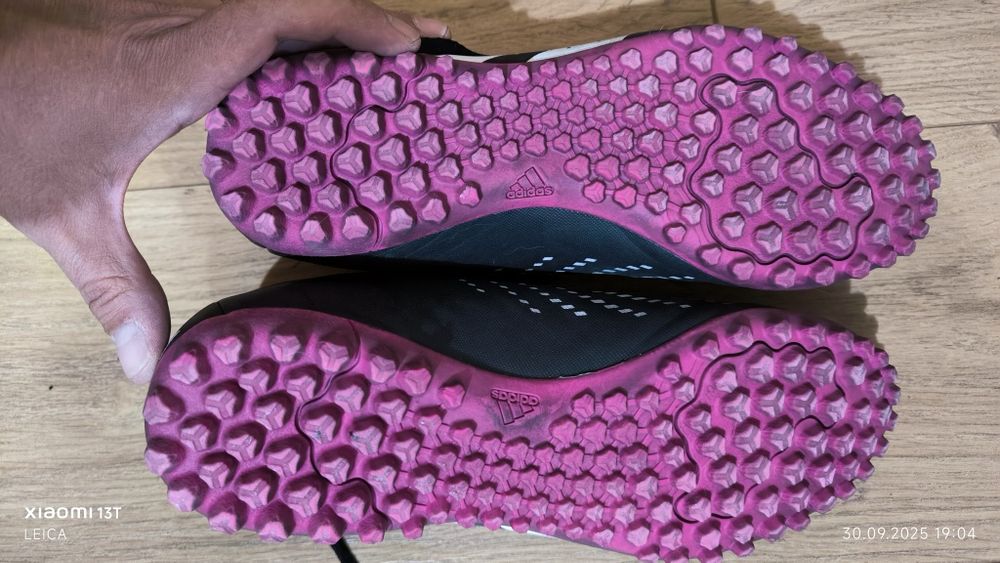 Стоножки за изкуствена трева Adidas