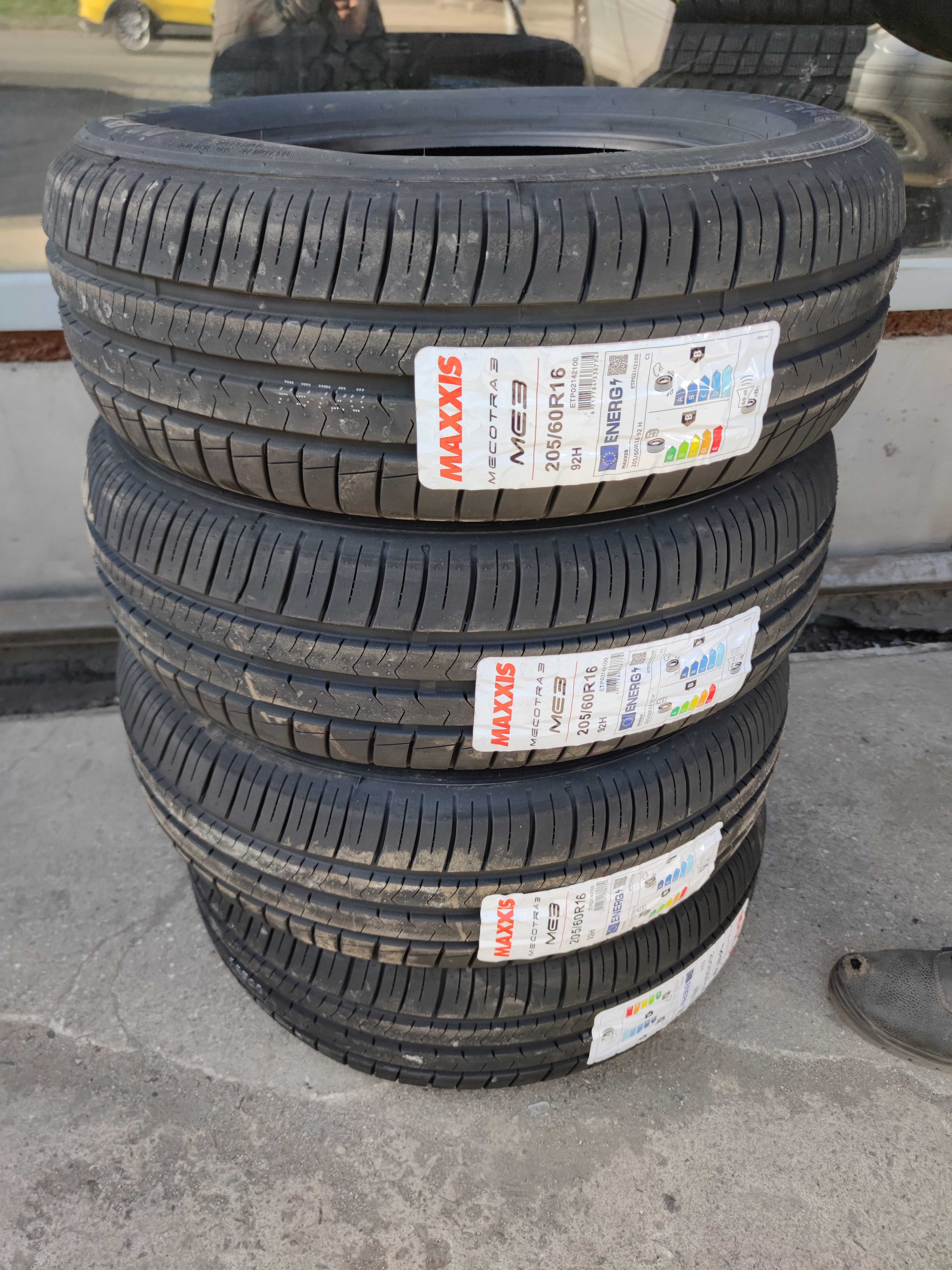 Нови Летни гуми 205 60 16 - Maxxis