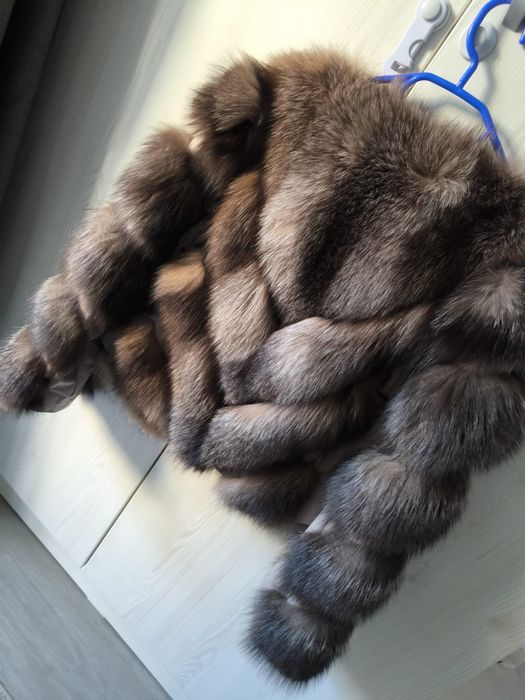 Vand haina blana vulpe