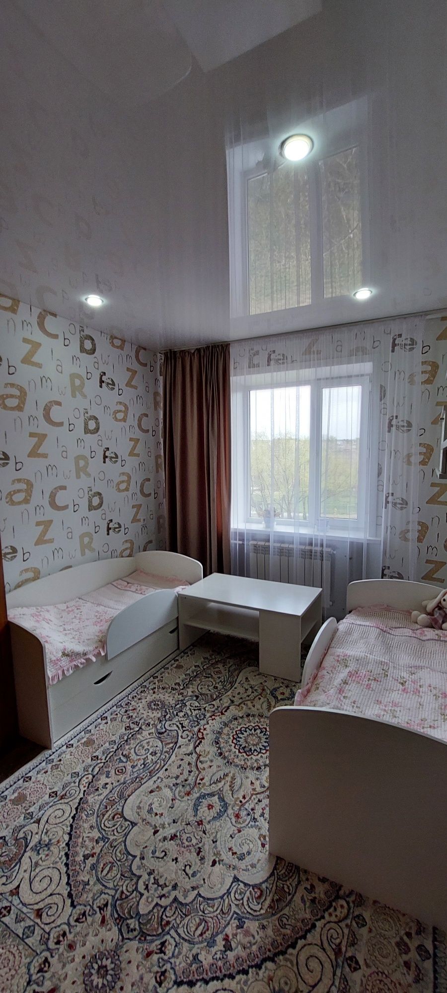 Продается 3 комнатная квартира, 7 микрорайон, 30 дом, этаж 3