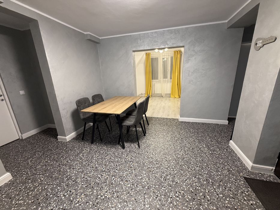 Dau in chirie apartament 3 camere, Calea Aradului