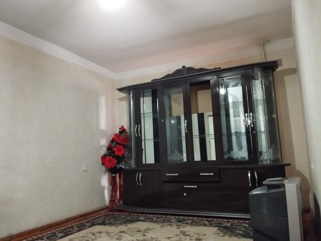Продается своя 2 комнатная 77 серия Узбекфильм,элитная махаля