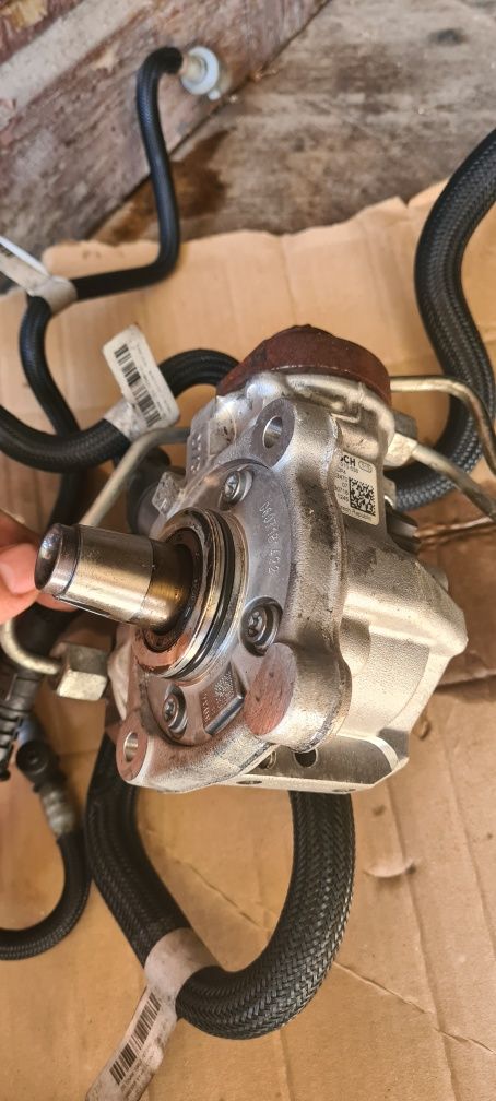 Pompa injecție bmw f10 f01 f15 f16 313cai