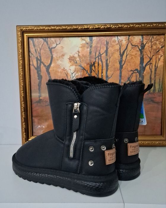 Продам Уги 39 маломерки на 37