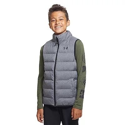 Under Armour.  Жилетка пуховик из США. Оригинал. Раз M 10-12лет