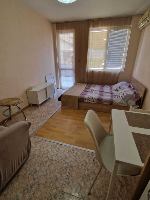 Студио с балкон, Чаталджа