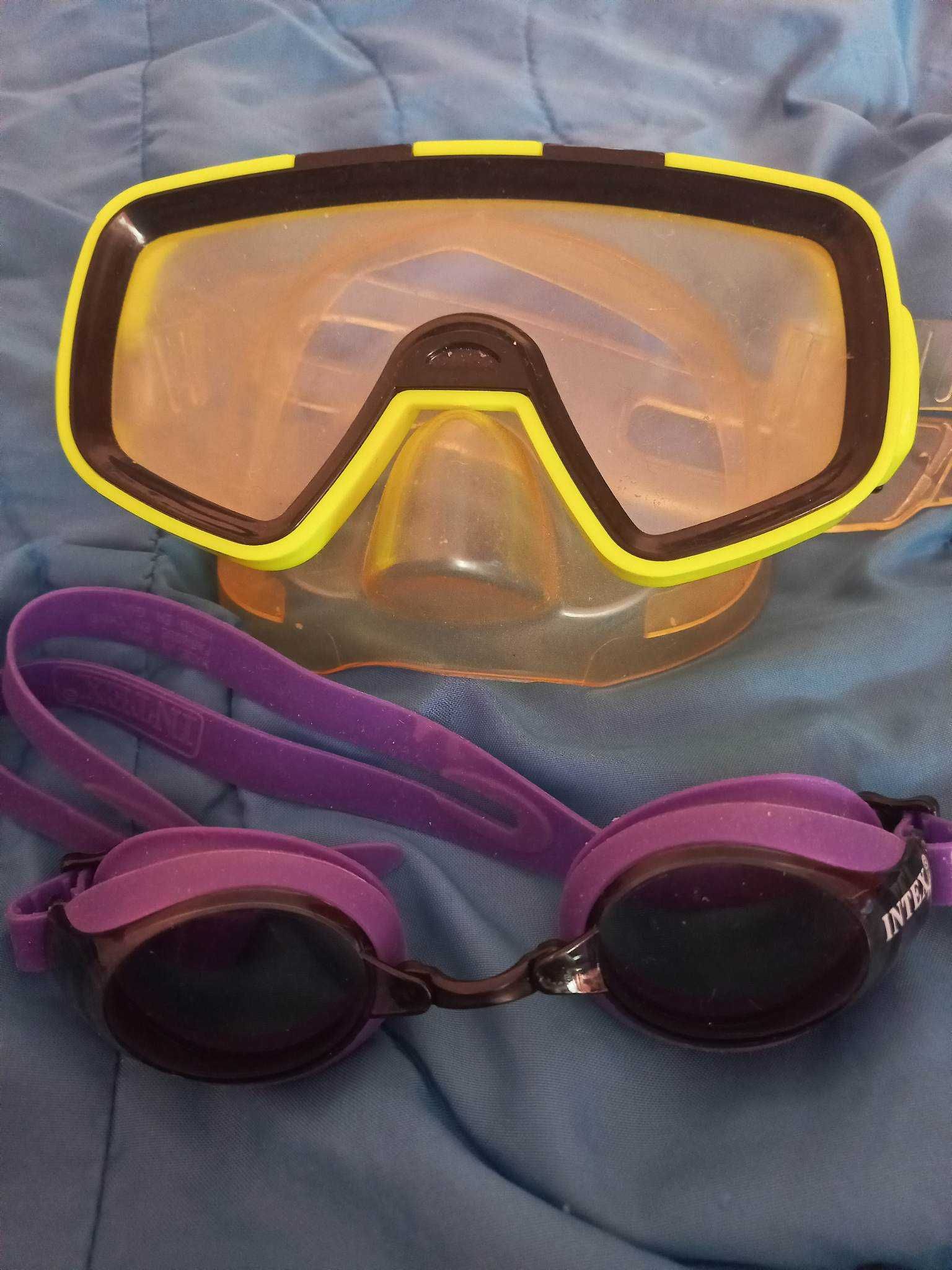 маска и очила за плуване за деца 10 лв всичко