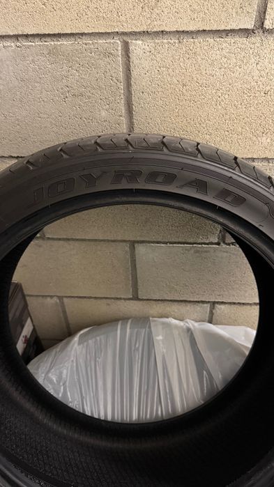 4 гуми 245/40R20-Joyroad Sport RX6 и 275/35R20-Delmax Ultima Sport