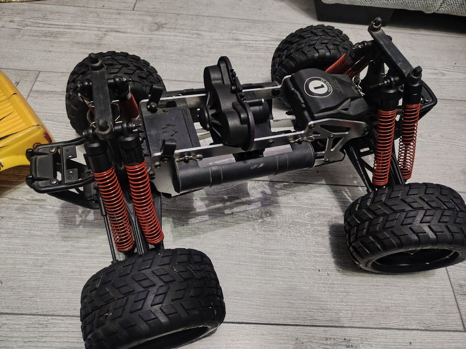 Roller mașinuța ,automodel HPI