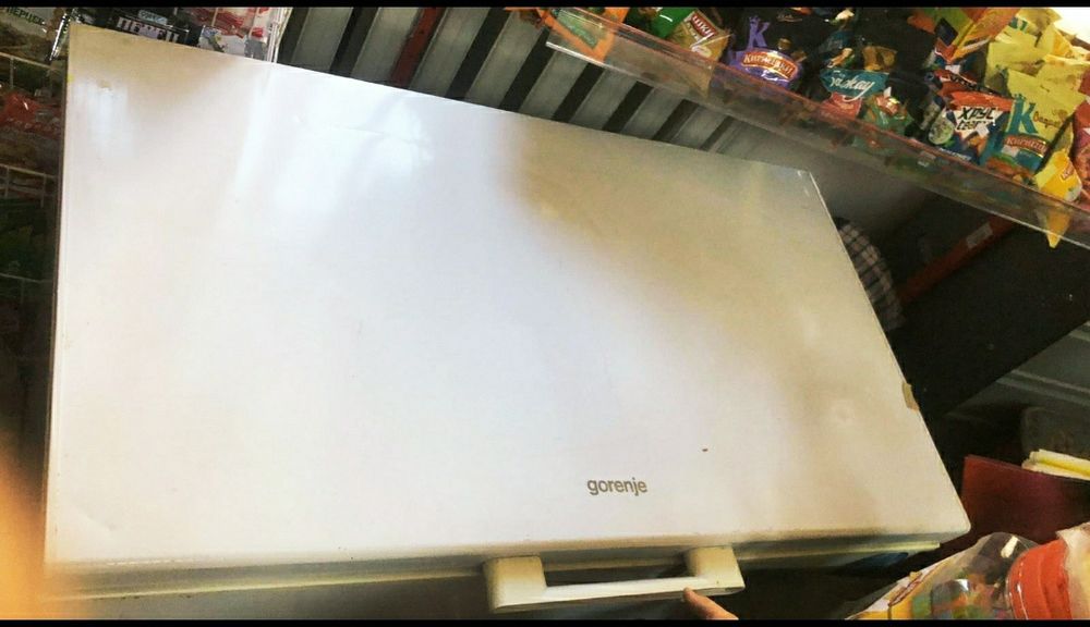 Продам морозильную камеру