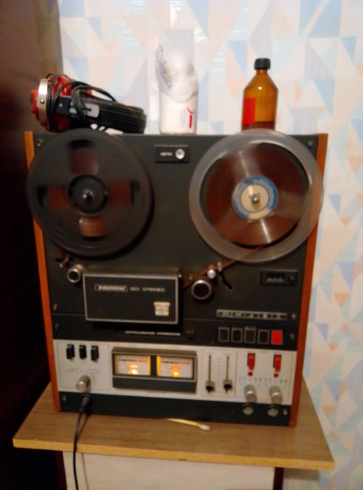 Продам Усилитель Grundig sv,-40