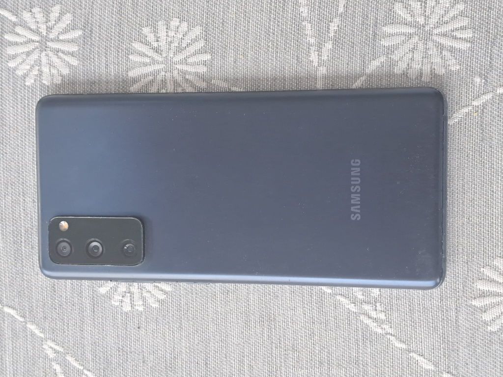 Samsung s 20 fe albastru