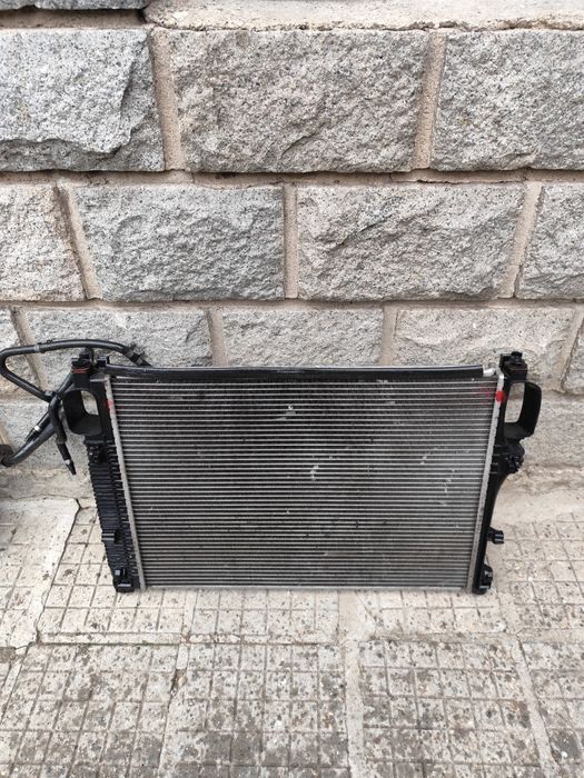 Воден радиатор Mercedes S500 W221