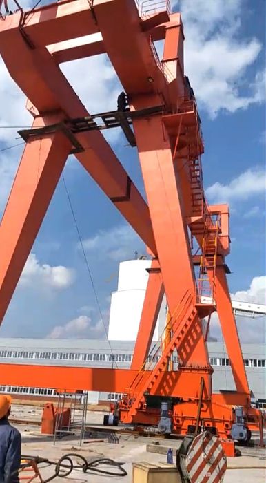 Мостовой крае 50 т. Пролет 32м. Высота подъёма 12,5м Новый