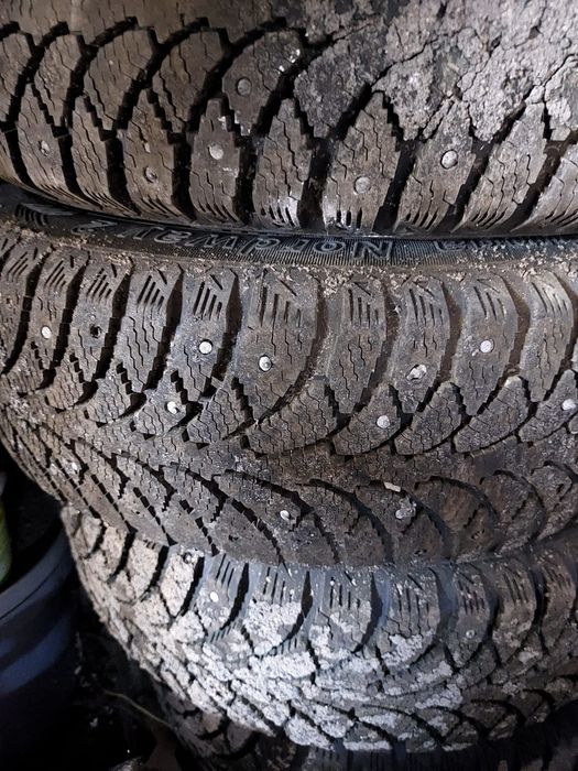 Комплект зимних колес