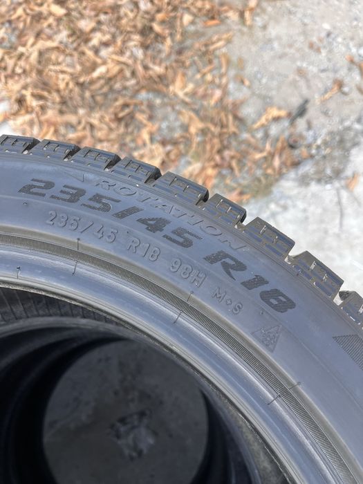 Покрышка Шины 235/45/ R18