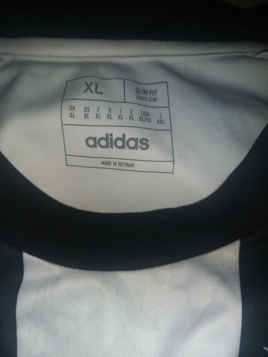 Мъжка тениска на адидас