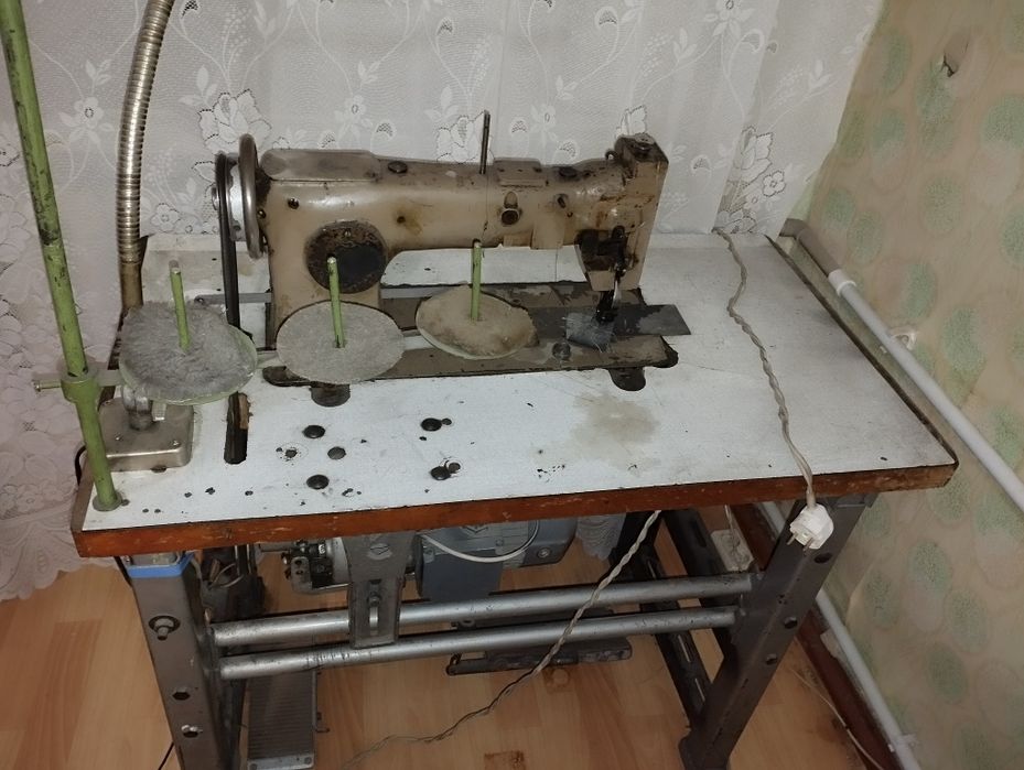 Швейная машинка для производства
