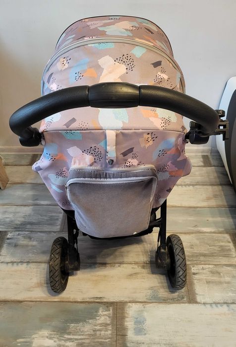 Детска количка запазена