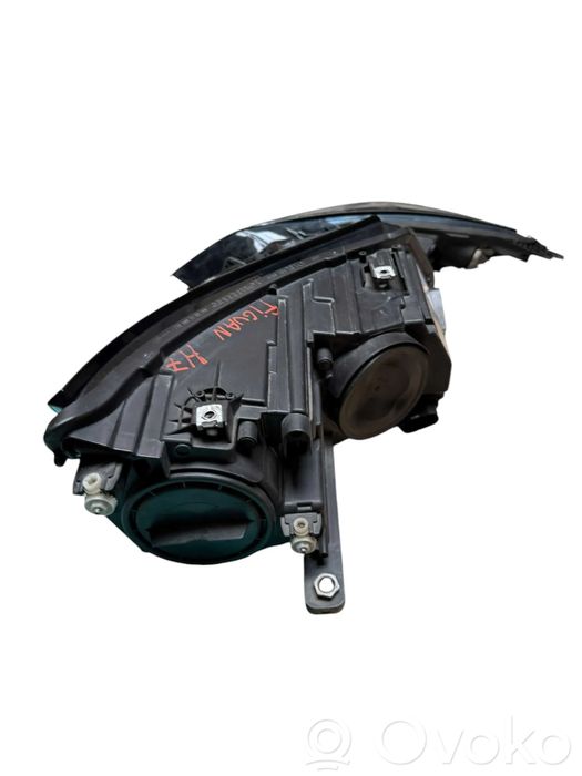 Far Stanga Volkswagen Tiguan 5N Cod 5N1941005C